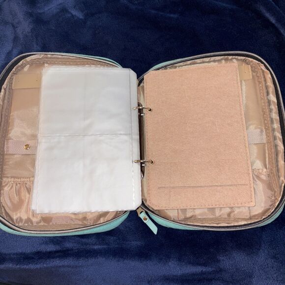 Quilted Jewelry  Organizer  Travel Case Zip Closure Multi Holders Unbranded - Picture 3 of 8